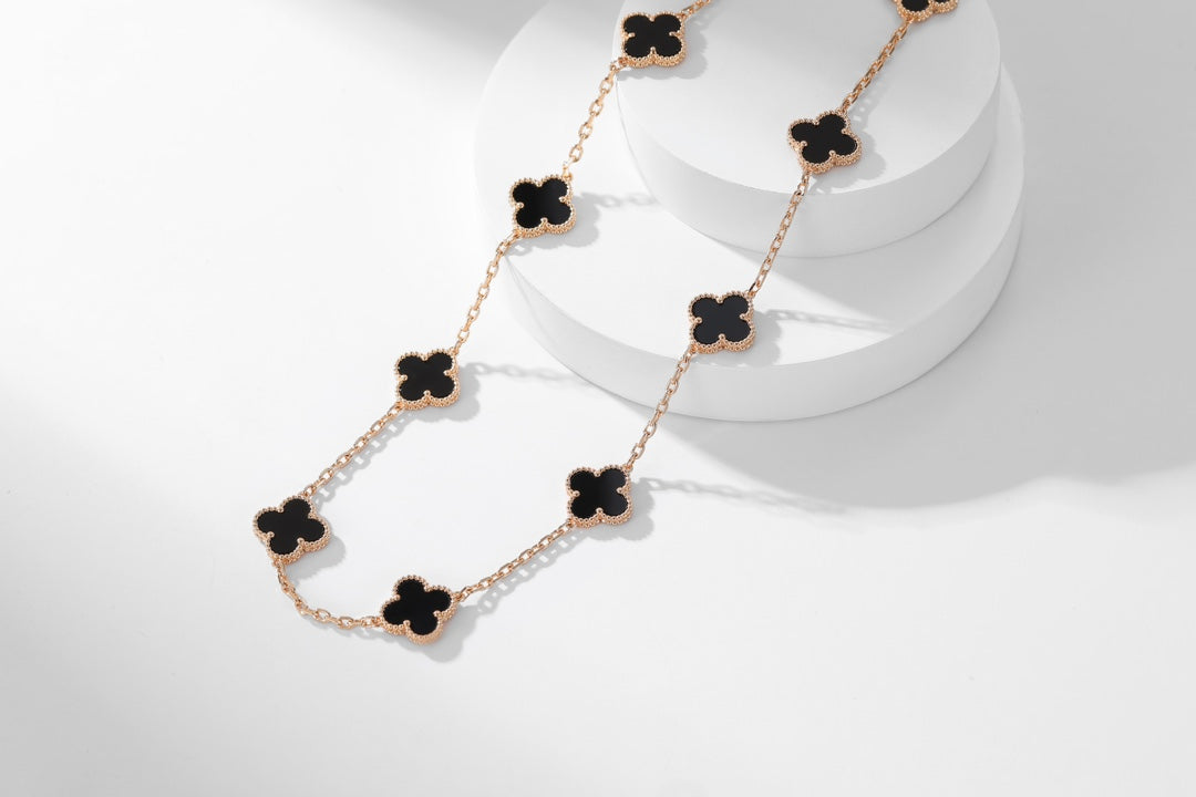 FKYB3-A four-leaf clover necklace