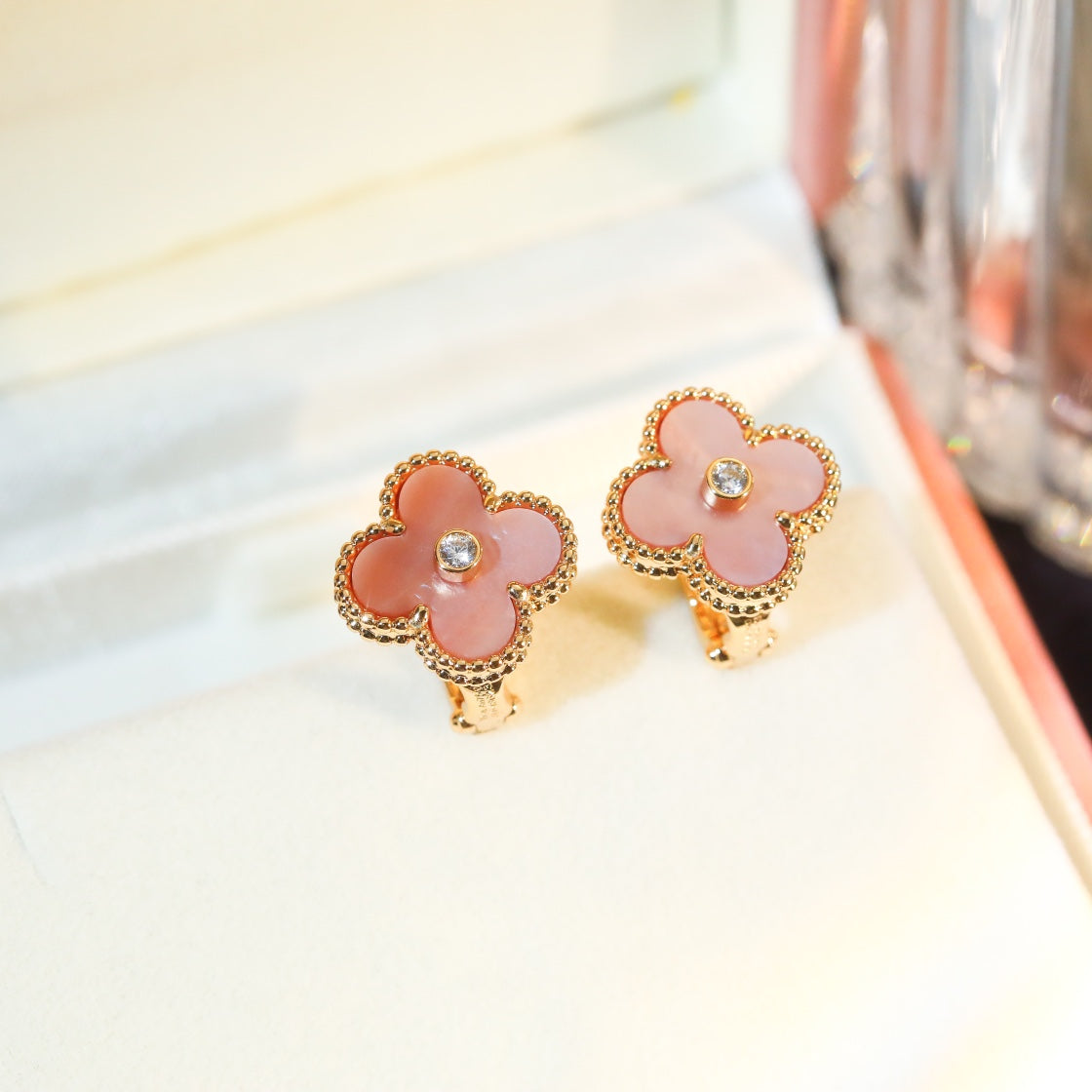 FKYB03- four-leaf clover stud earrings