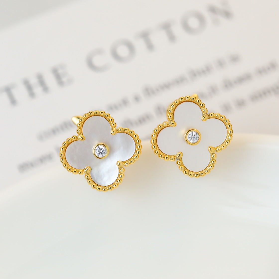 FKYB04- four-leaf clover stud earrings