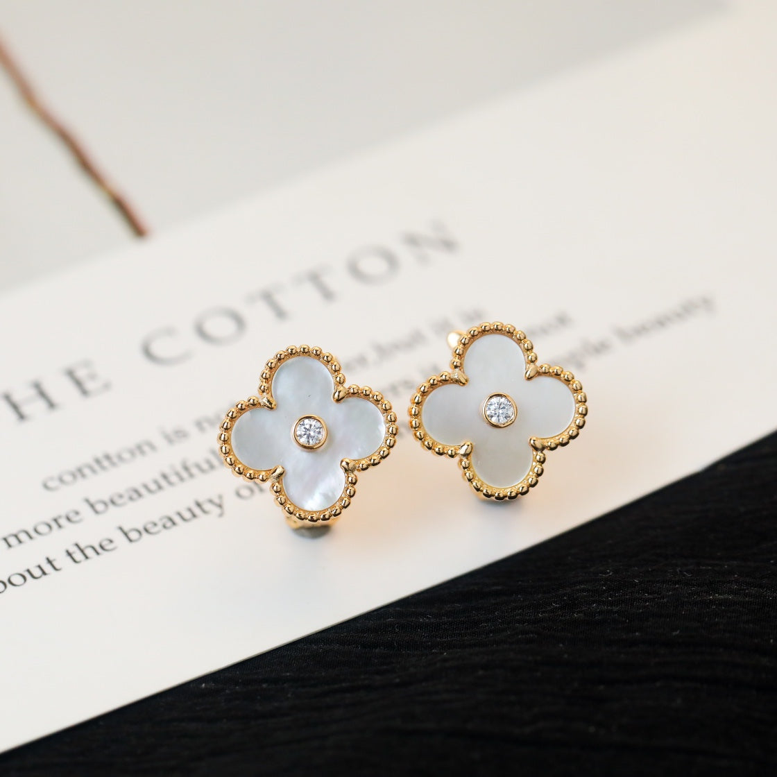 FKYB04- four-leaf clover stud earrings