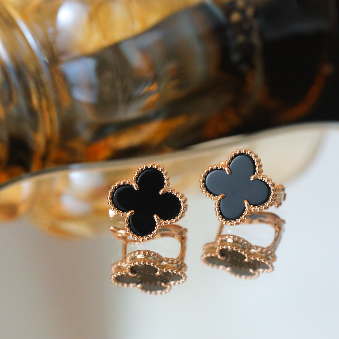 FKYB05- four-leaf clover stud earrings