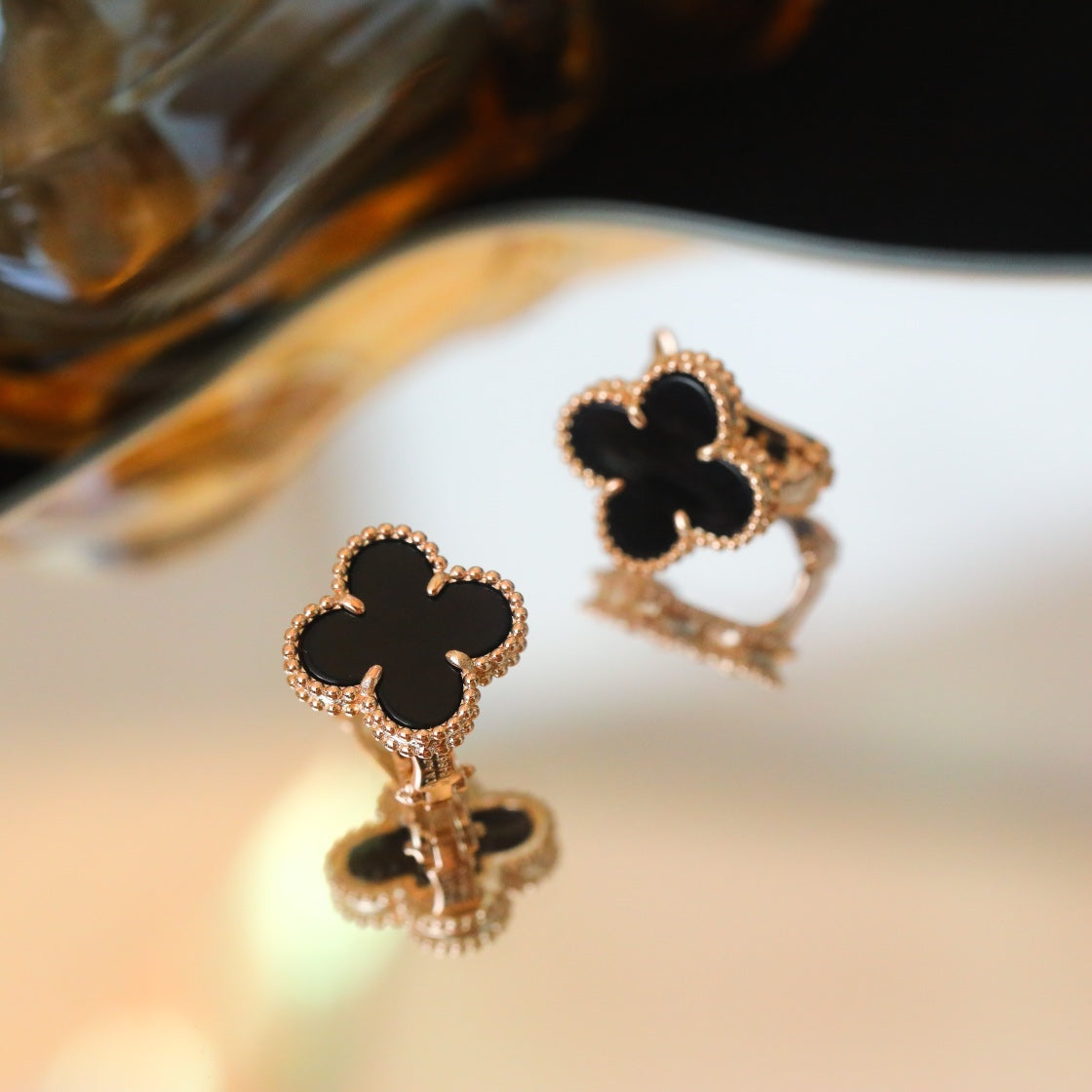 FKYB05- four-leaf clover stud earrings