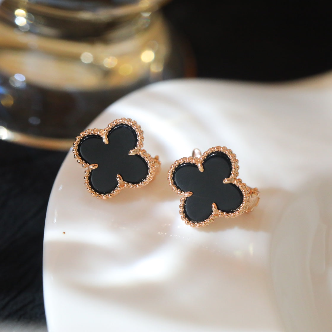 FKYB05- four-leaf clover stud earrings