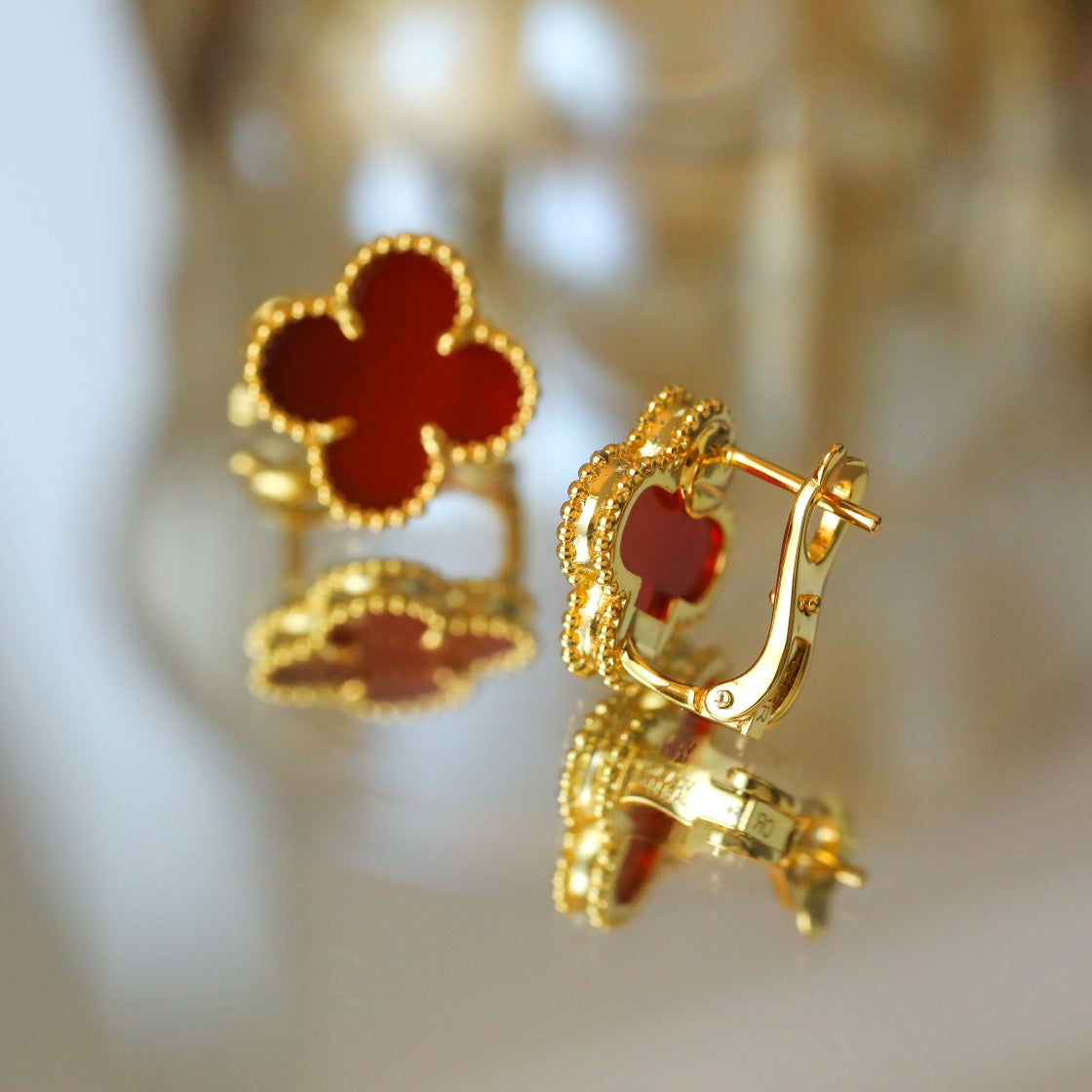 FKYB07- four-leaf clover stud earrings