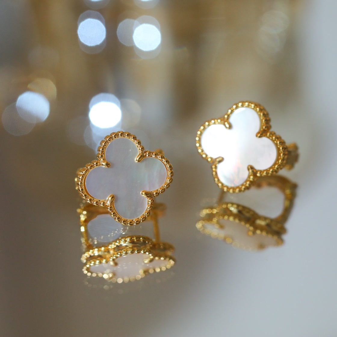 FKYB08- four-leaf clover stud earrings